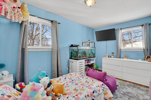 4444 Carmanwood Drive, Flint Charter Township, MI 48507