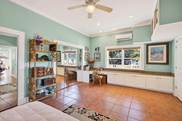 470 W Beach Boulevard, Long Beach, MS 39560