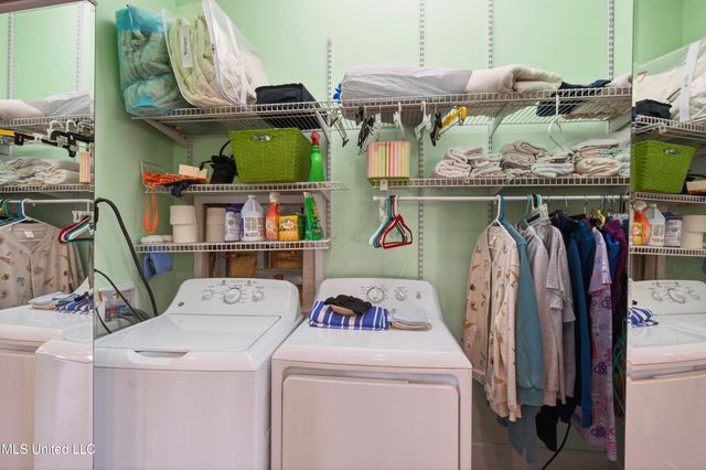 470 W Beach Boulevard, Long Beach, MS 39560