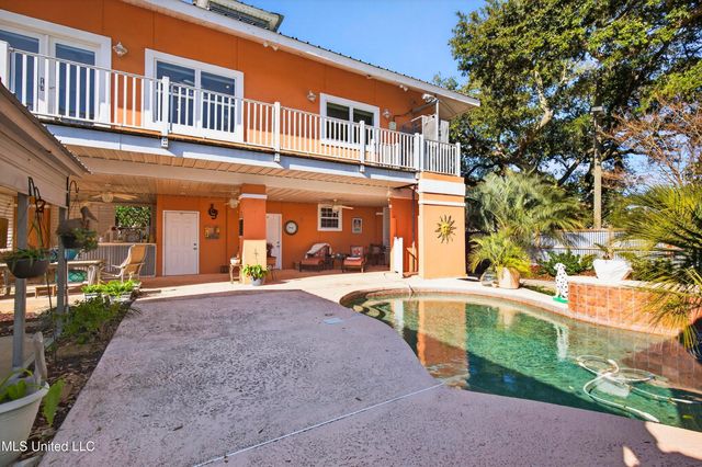 470 W Beach Boulevard, Long Beach, MS 39560