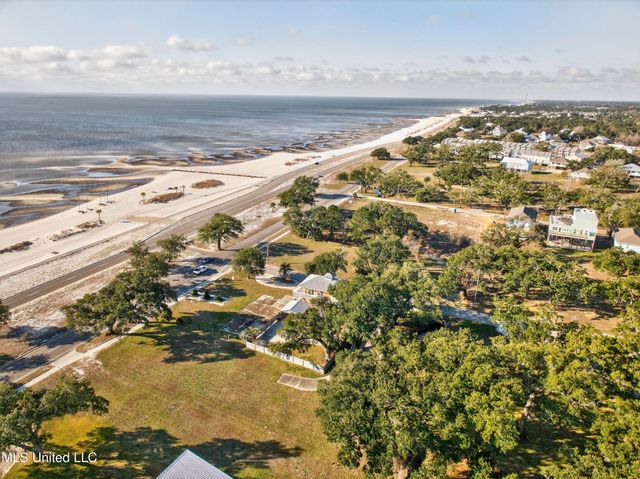470 W Beach Boulevard, Long Beach, MS 39560