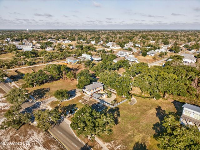 470 W Beach Boulevard, Long Beach, MS 39560