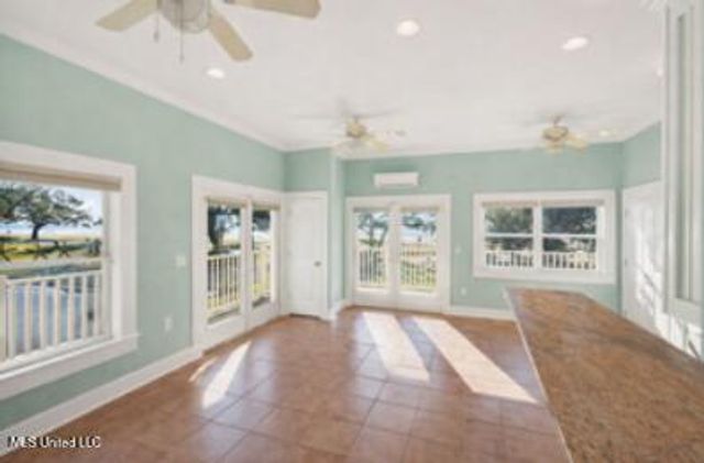 470 W Beach Boulevard, Long Beach, MS 39560