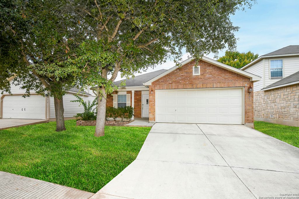 7931 Maple Leaf, San Antonio, TX 78254