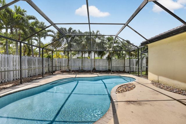 1959 Water Ridge Drive, Weston, FL 33326