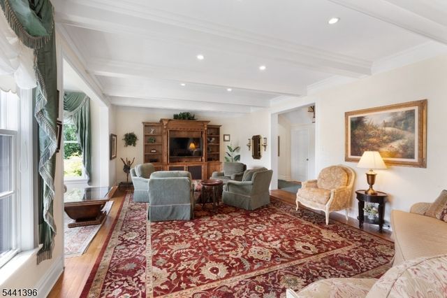 9 Pitney Dr, Mendham Twp., NJ 07945