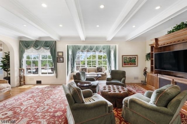 9 Pitney Dr, Mendham Twp., NJ 07945