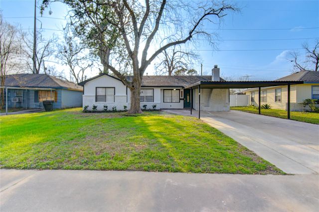 4117 Pinon Drive, Houston, TX 77092