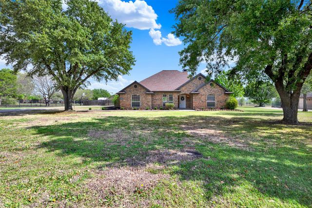 1201 E Oaklawn Drive, Forney, TX 75160