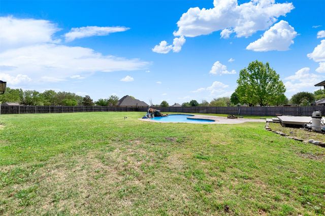 1201 E Oaklawn Drive, Forney, TX 75160