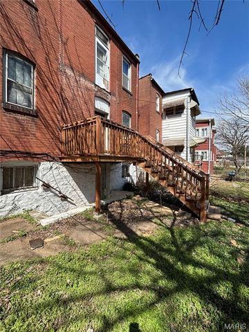 4516 Pennsylvania Avenue, St Louis, MO 63111