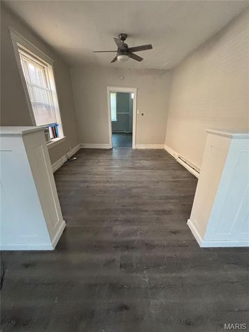 4516 Pennsylvania Avenue, St Louis, MO 63111