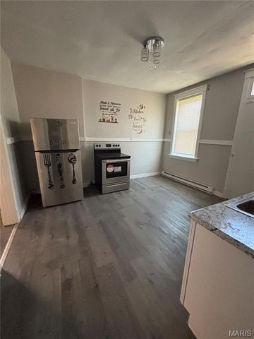 4516 Pennsylvania Avenue, St Louis, MO 63111