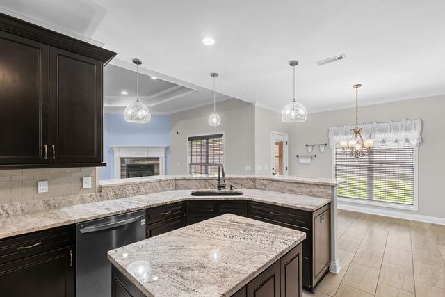 217 Glen Oaks, Dothan, AL 36301