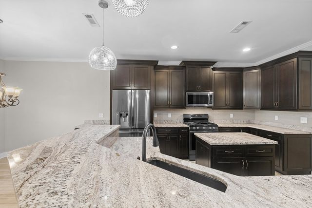 217 Glen Oaks, Dothan, AL 36301