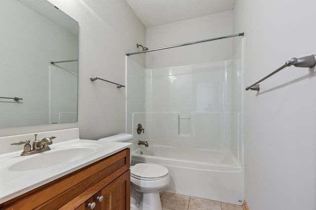 15561 Lilac Drive, Eden Prairie, MN 55347