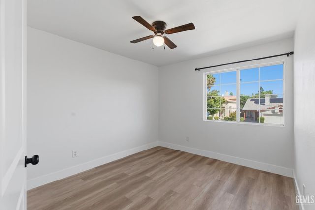 9405 Salinger Street, Bakersfield, CA 93311