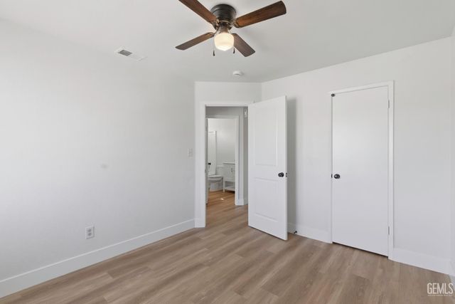 9405 Salinger Street, Bakersfield, CA 93311