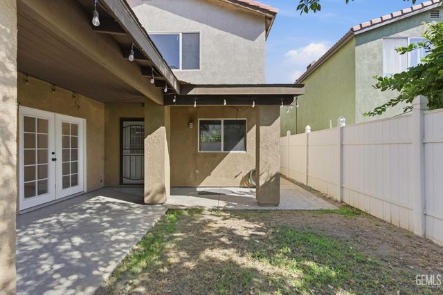 9405 Salinger Street, Bakersfield, CA 93311