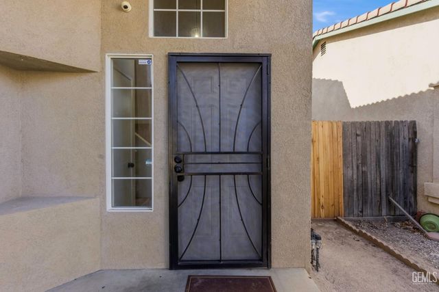 9405 Salinger Street, Bakersfield, CA 93311