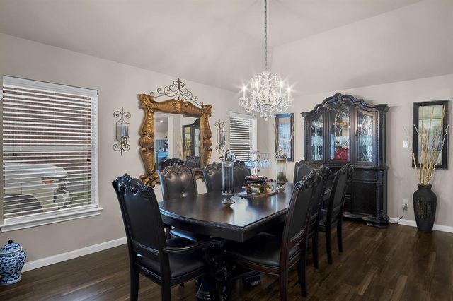 9827 Kimberly Loch Lane, Houston, TX 77089