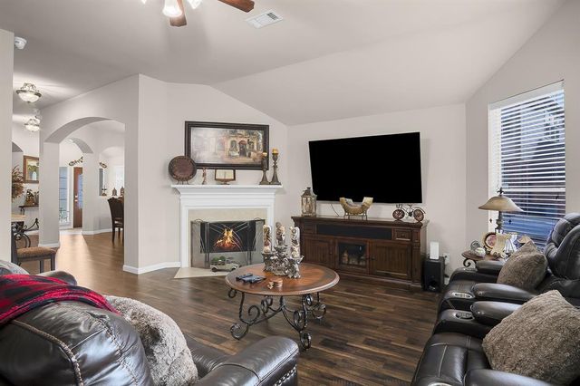 9827 Kimberly Loch Lane, Houston, TX 77089