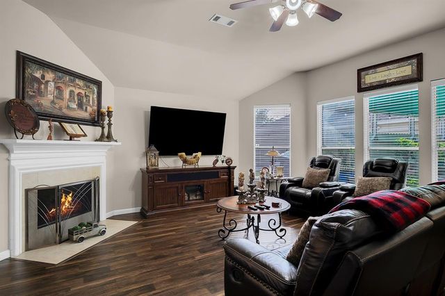 9827 Kimberly Loch Lane, Houston, TX 77089