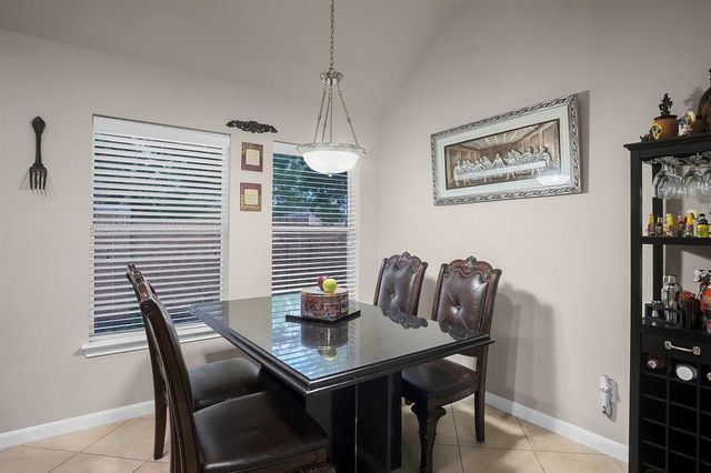 9827 Kimberly Loch Lane, Houston, TX 77089