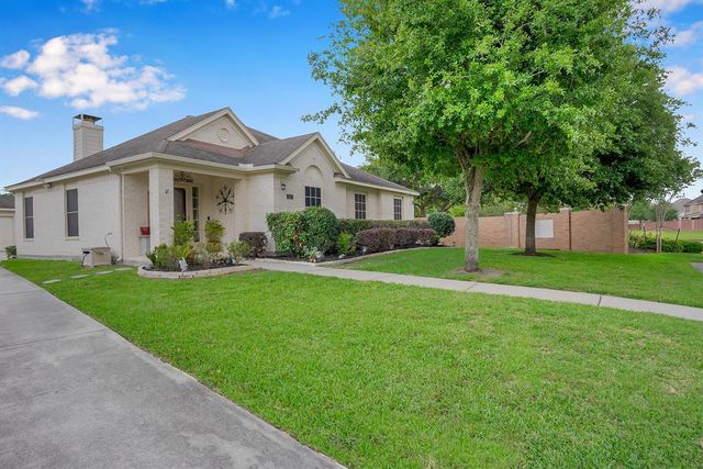 9827 Kimberly Loch Lane, Houston, TX 77089