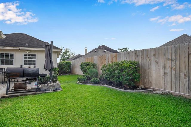 9827 Kimberly Loch Lane, Houston, TX 77089