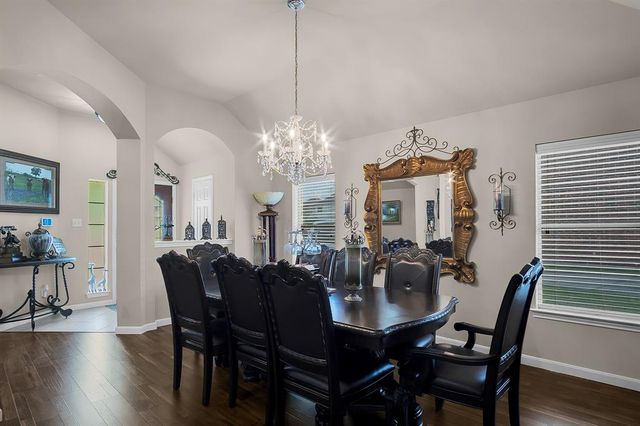 9827 Kimberly Loch Lane, Houston, TX 77089