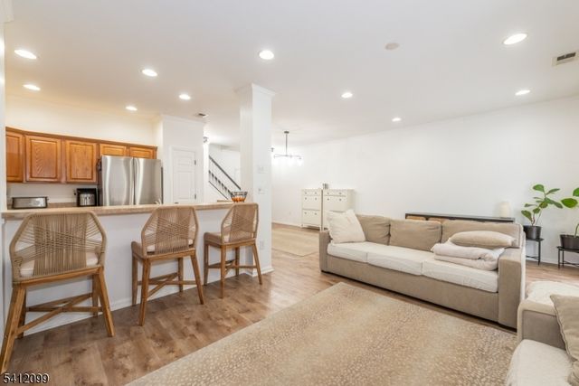 122 Riverwalk Way, Clifton City, NJ 07014