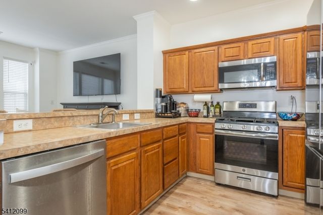 122 Riverwalk Way, Clifton City, NJ 07014