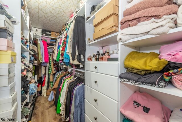 122 Riverwalk Way, Clifton City, NJ 07014