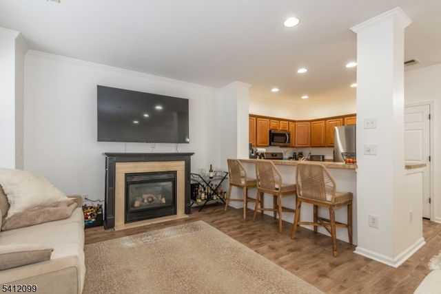 122 Riverwalk Way, Clifton City, NJ 07014