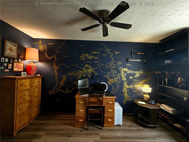 3334 Redmond Ridge Road, Gallipolis Ferry, WV 25515