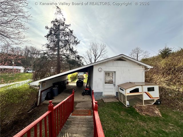 3334 Redmond Ridge Road, Gallipolis Ferry, WV 25515