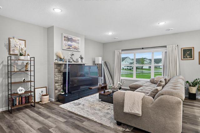 8826 152nd Lane NW, Ramsey, MN 55303