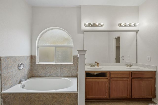 6010 Wood Pass, San Antonio, TX 78249