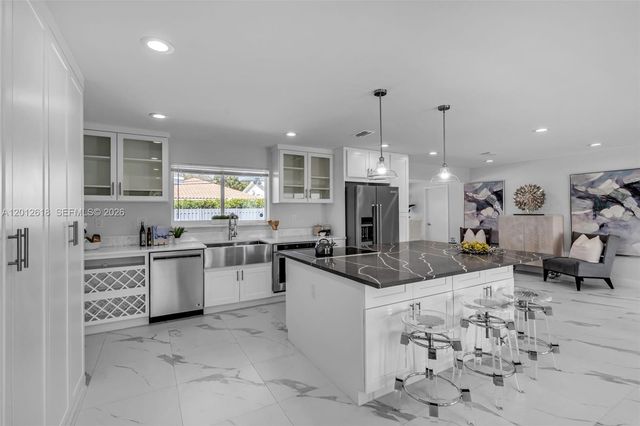 465 NW 11th St, Boca Raton, FL 33432