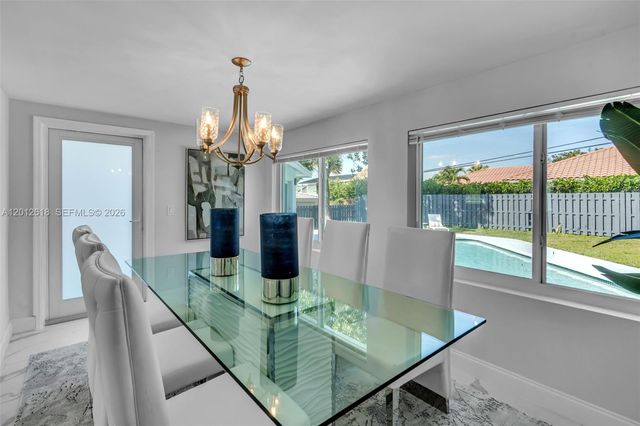 465 NW 11th St, Boca Raton, FL 33432