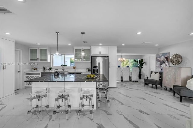 465 NW 11th St, Boca Raton, FL 33432