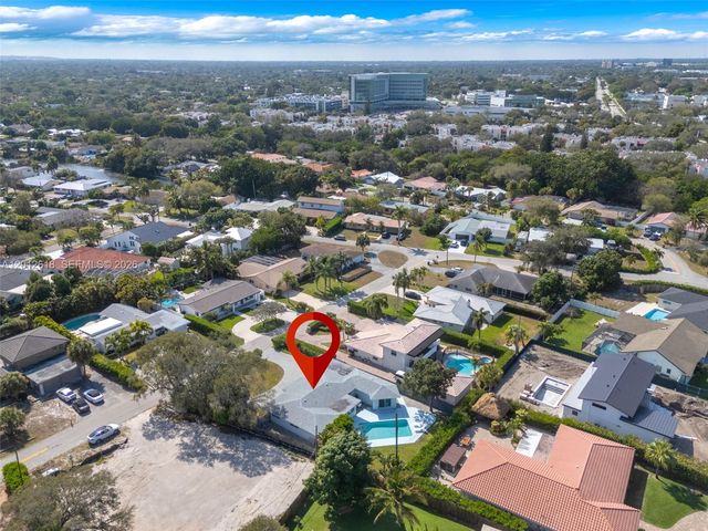 465 NW 11th St, Boca Raton, FL 33432