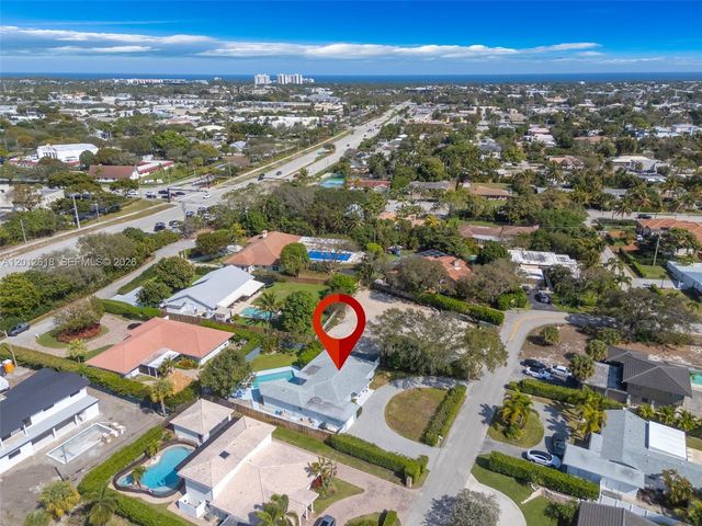 465 NW 11th St, Boca Raton, FL 33432