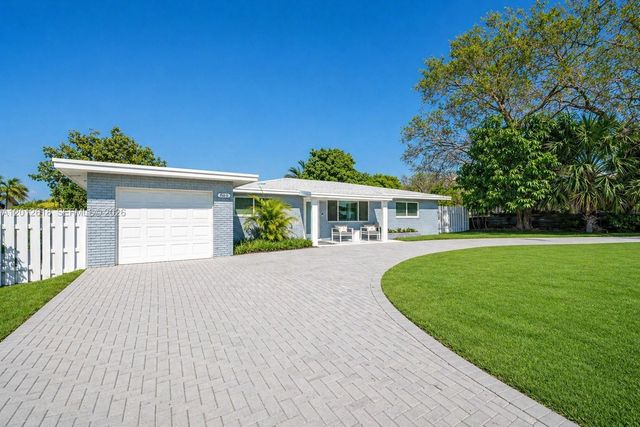 465 NW 11th St, Boca Raton, FL 33432