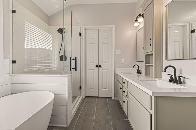 18 Carmel Chase Court, Manvel, TX 77578