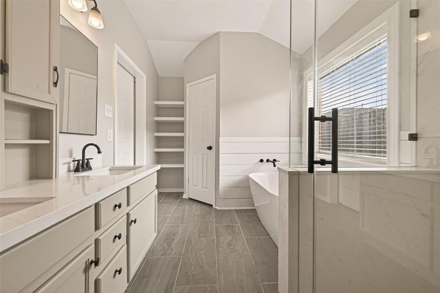 18 Carmel Chase Court, Manvel, TX 77578