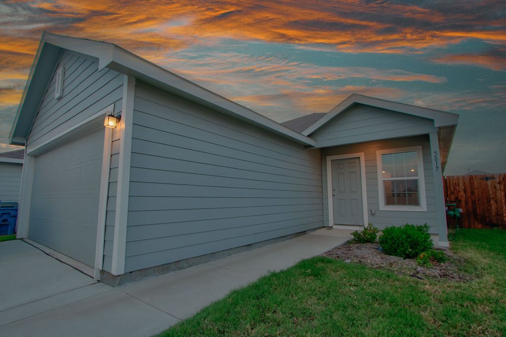 5817 Grindstone Drive, Forney, TX 75126