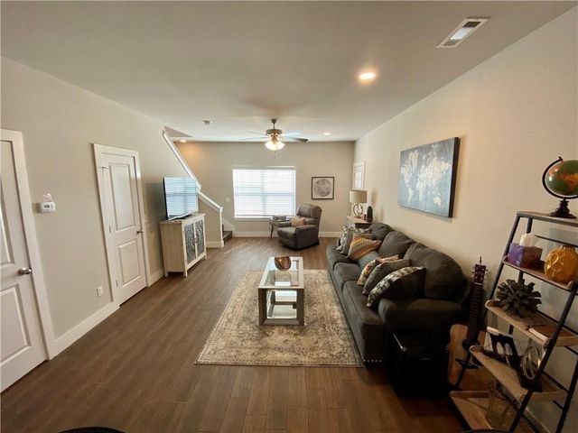 7672 Har-Ber Avenue A, Springdale, AR 72762