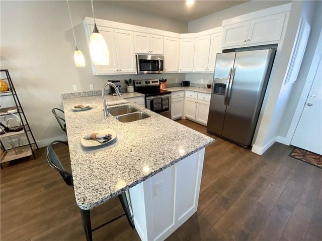 7672 Har-Ber Avenue A, Springdale, AR 72762